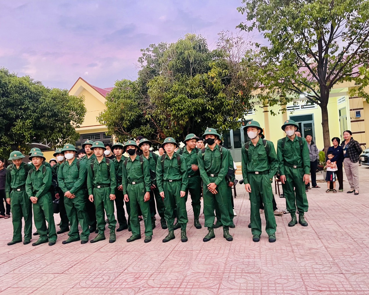 Xã Hòa Khánh có 29 công dân tham gia  Lễ giao, nhận quân năm 2025