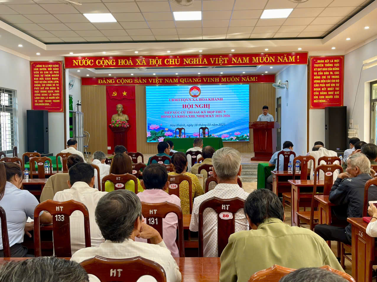 Hội nghị tiếp xúc cử tri với đại biểu HĐND xã Hòa Khánh, khoá XIII, nhiệm kỳ 2021-2026 sau kỳ họp lần thứ 9