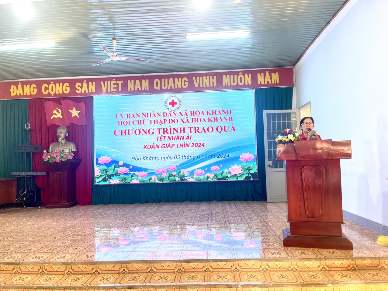 Lan tỏa yêu thương từ "Tết nhân ái" của Hội Chữ thập đỏ xã Hoà Khánh