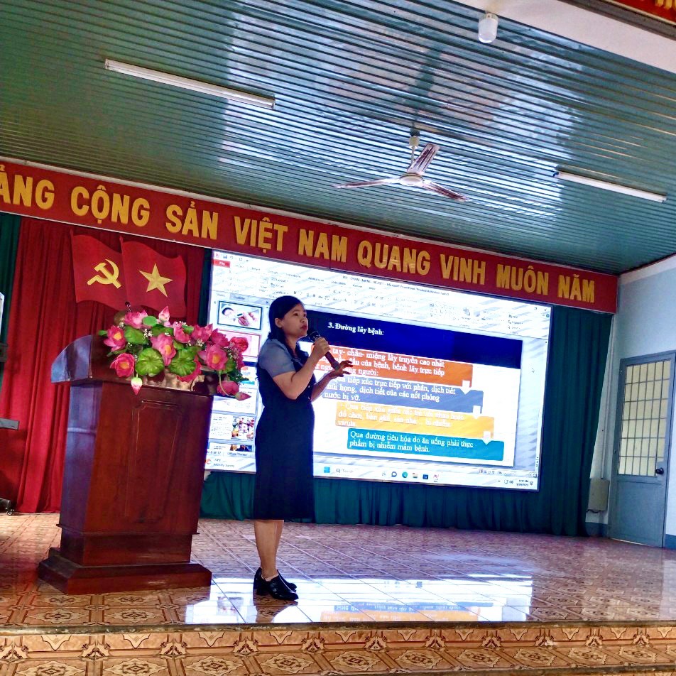 Tuyên truyền về dịch bệnh đau mắt đỏ